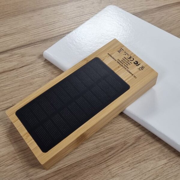 Batterie externe personnalisée solaire